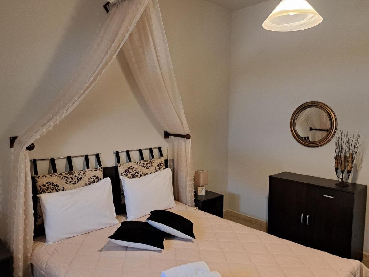 Guesthouse Aelia Като-Лутракі Екстер'єр фото