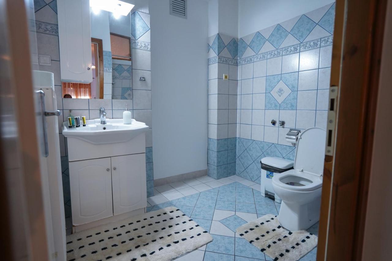 Guesthouse Aelia Като-Лутракі Екстер'єр фото